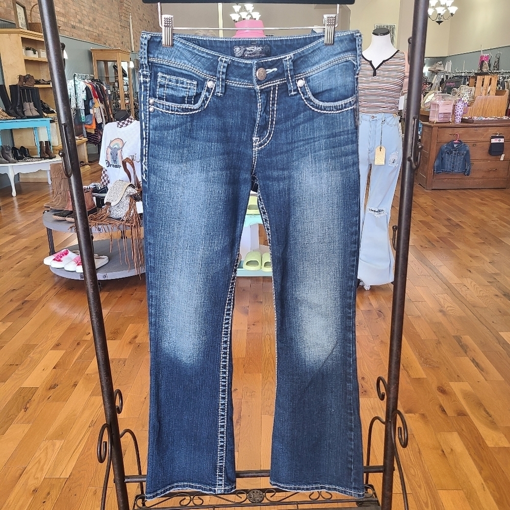 Silver Jeans Suki Dark Wash Bootcut Jeans Size 28 / L30